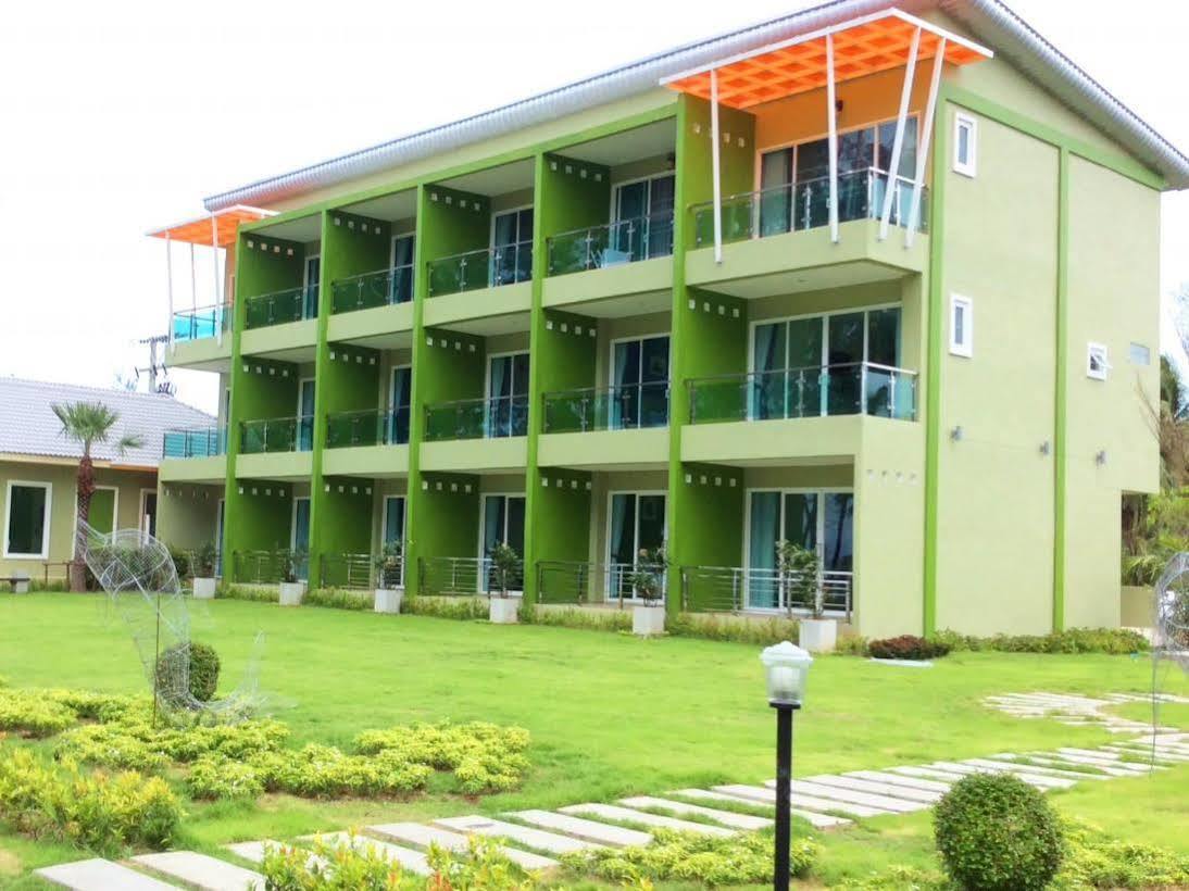 Greenseaview Resort Chong Chang Экстерьер фото